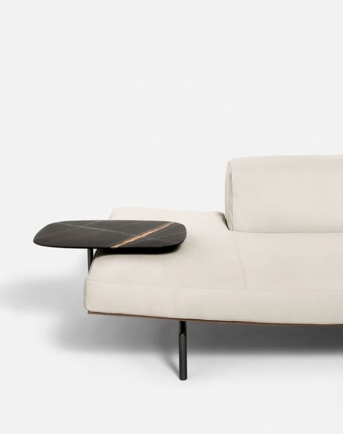 Living Divani 低調優雅，演繹當代家具的藝術