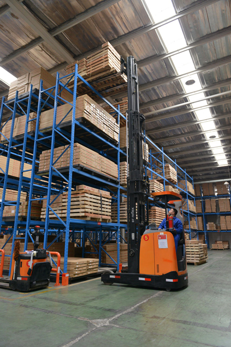 豐田叉車十年相伴，明珠家具高效物流背后的信賴與成長